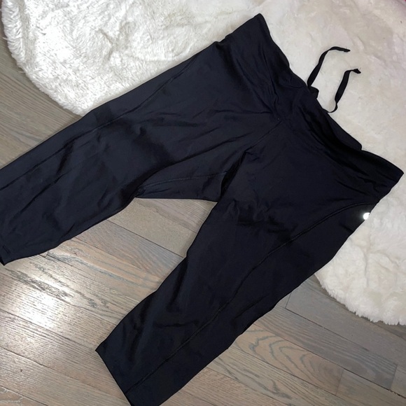 Nike fast mid rise crop length workout pants - Picture 3 of 5